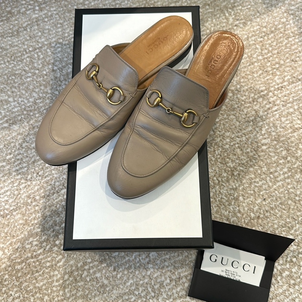 Gucci Loafer 36.5 color Mud